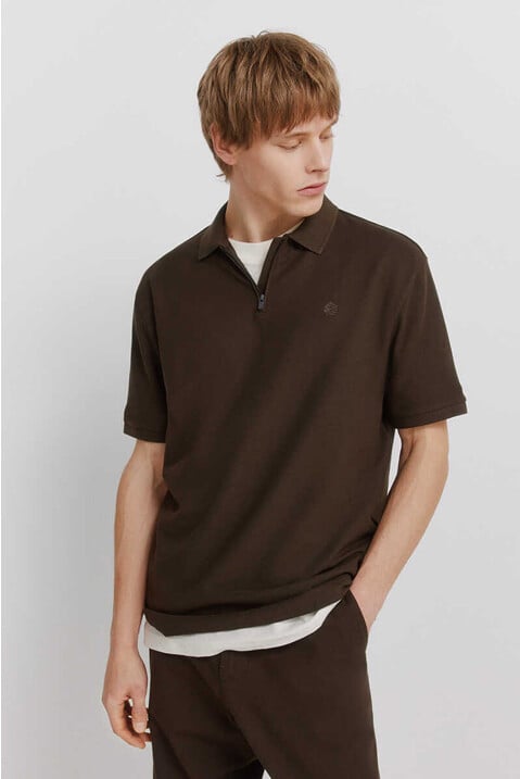 Polos