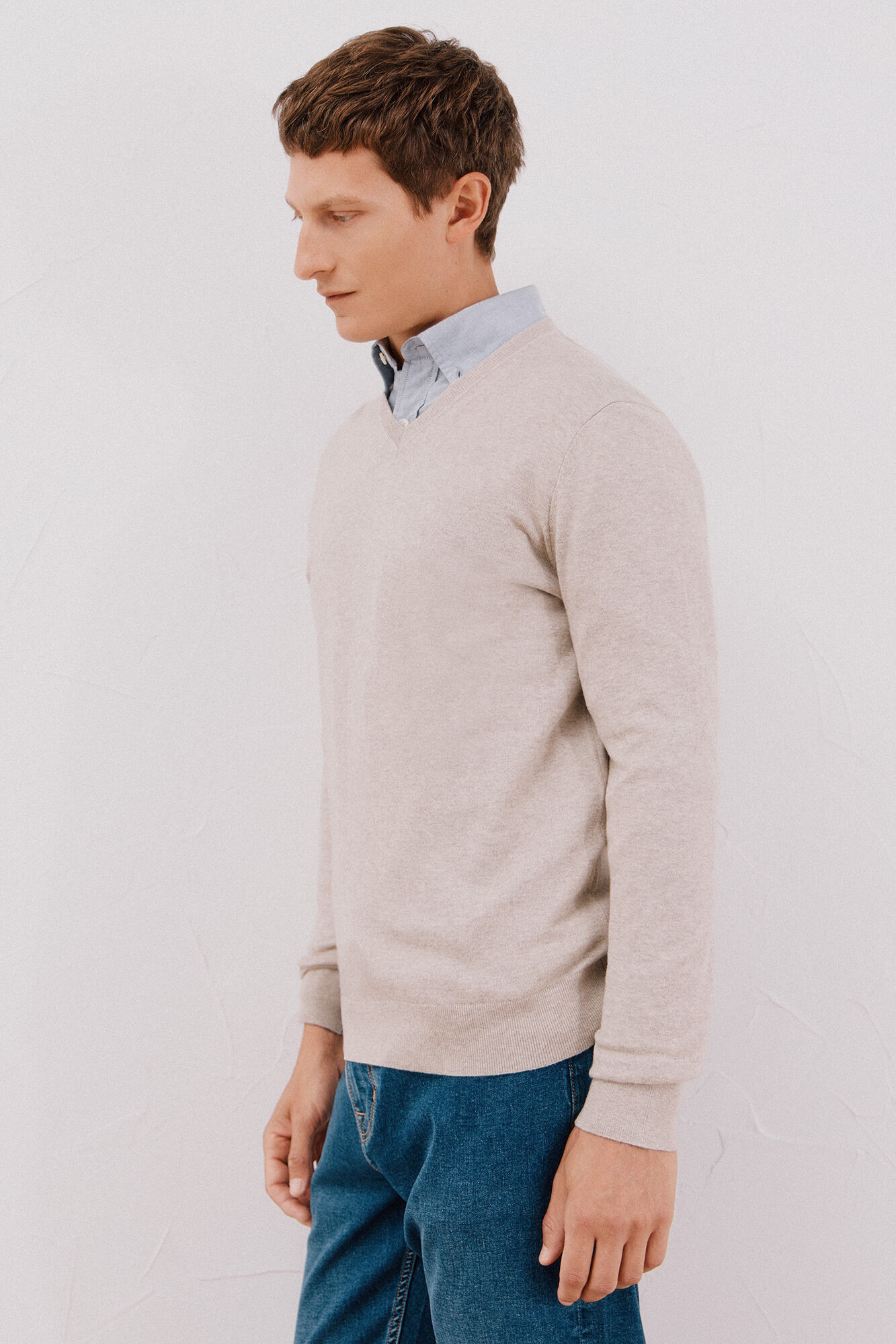 Cortefiel Su&eacute;ter algod&oacute;n cashmere cuello pico Beige