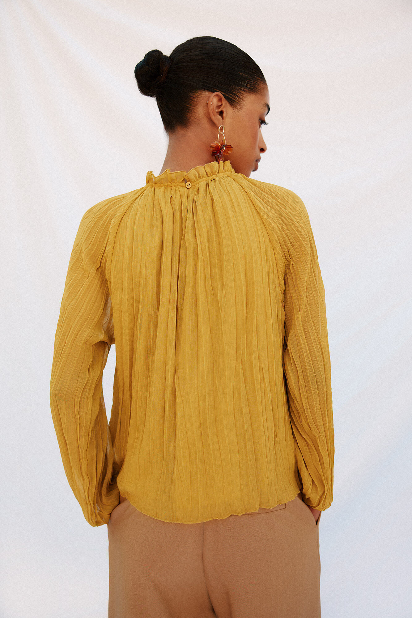 Cortefiel Blusa frunces fluida Amarillo