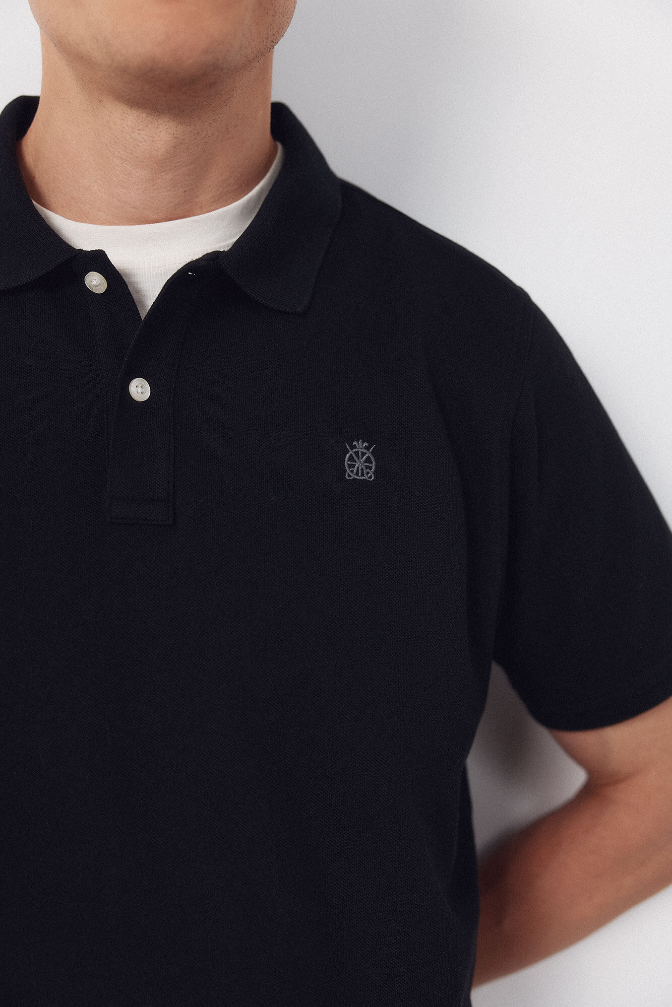 Cortefiel Polo b&aacute;sico piqu&eacute; Negro