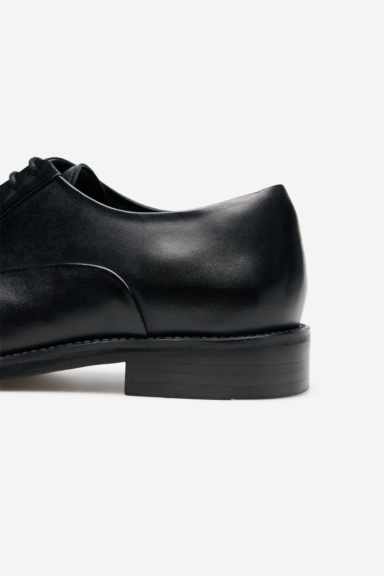 Cortefiel Zapato vestir liso Negro