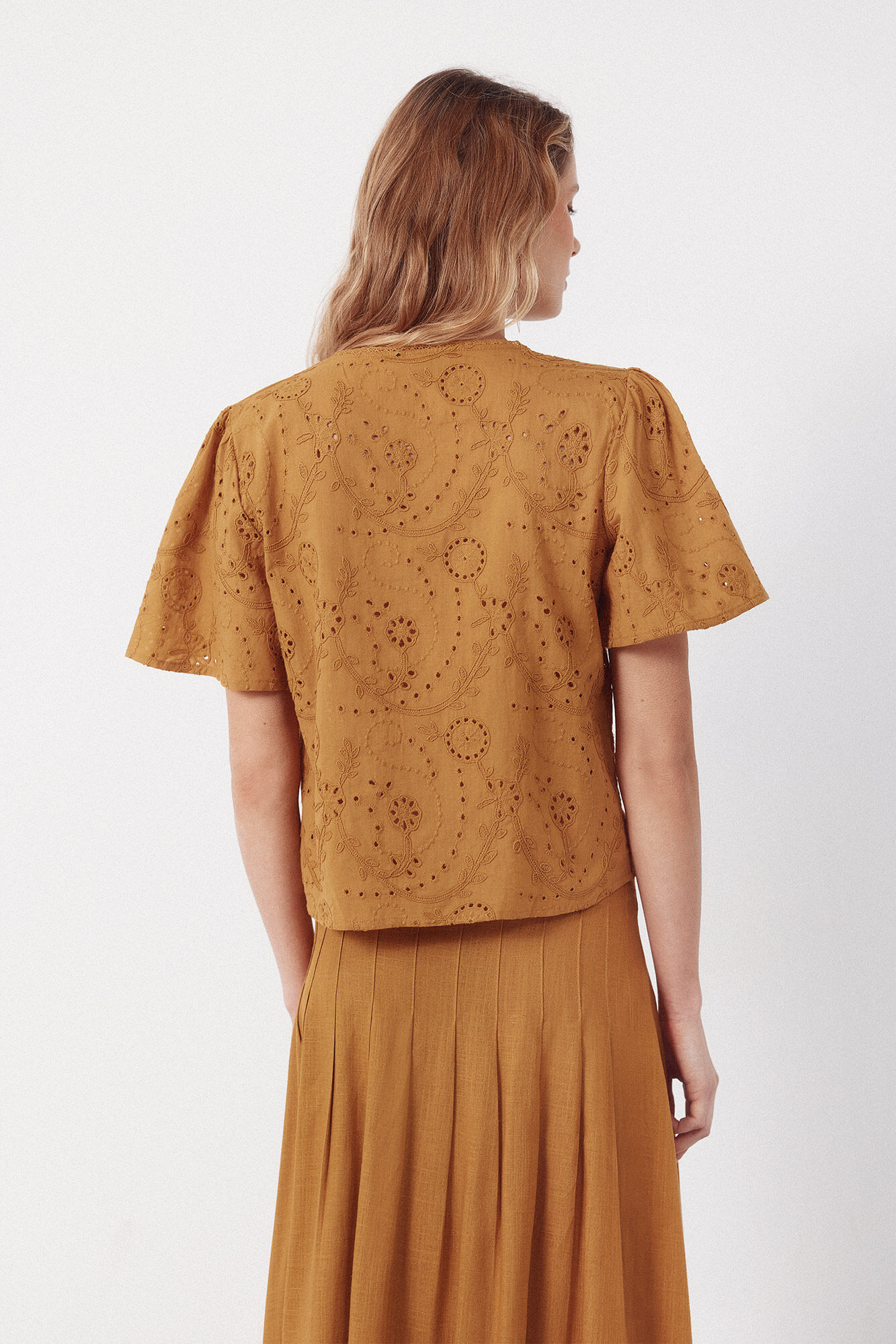 Cortefiel Blusa con bordados Amarillo