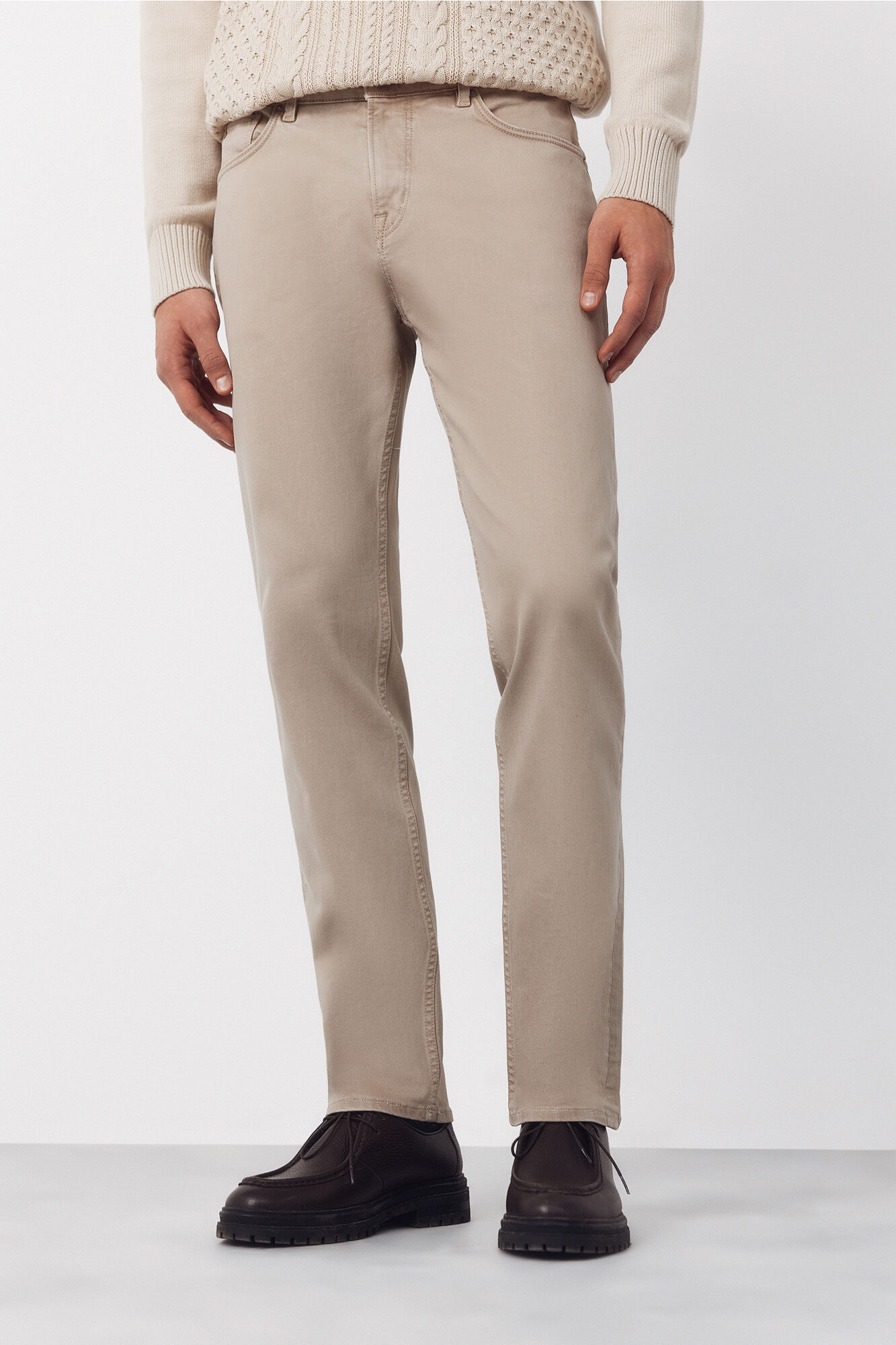Cortefiel Pantal&oacute;n 5 bolsillos color regular fit