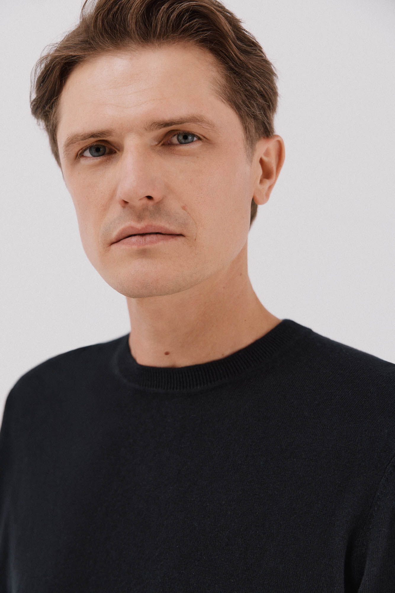 Cortefiel Su&eacute;ter algod&oacute;n cashmere cuello redondo ajustado Negro