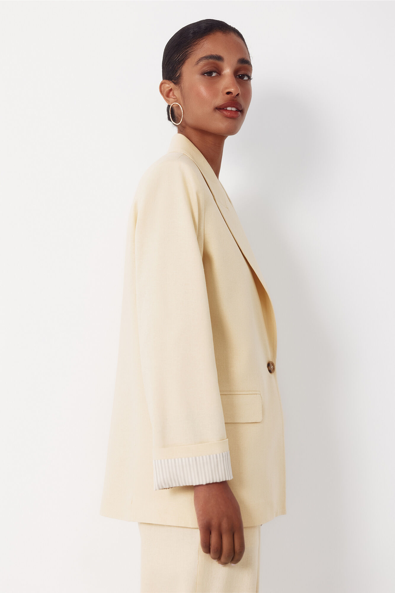 Cortefiel Blazer de tejido con lino Amarillo