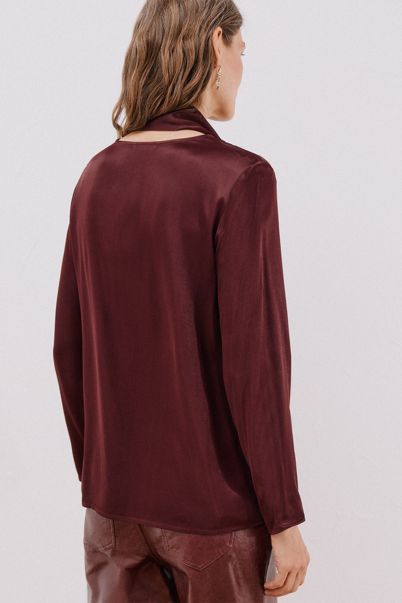 Cortefiel Blusa lazo Vino