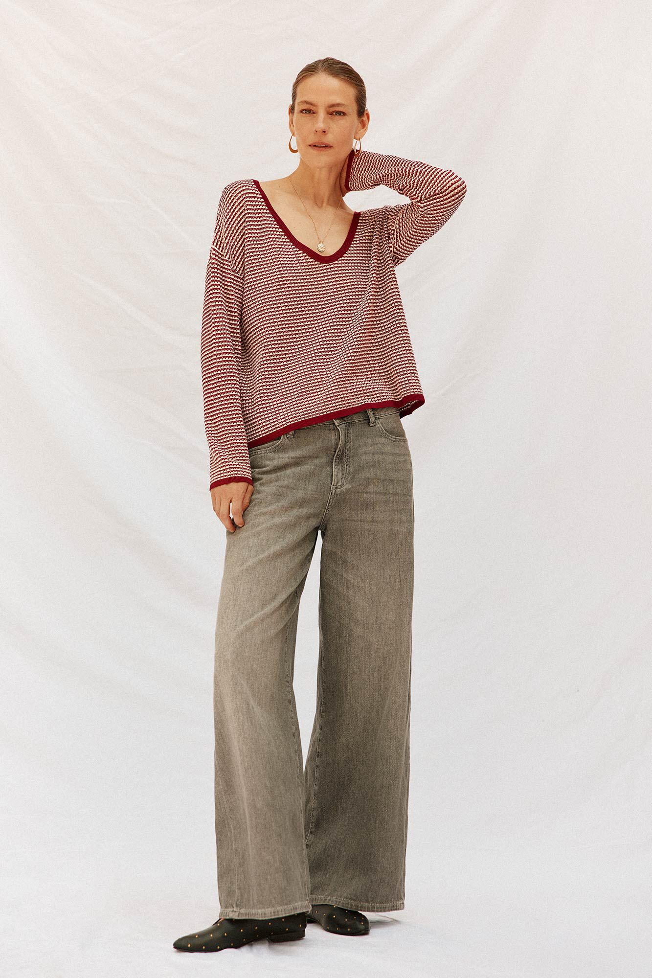 Cortefiel Su&eacute;ter de jacquard geom&eacute;trico Granate