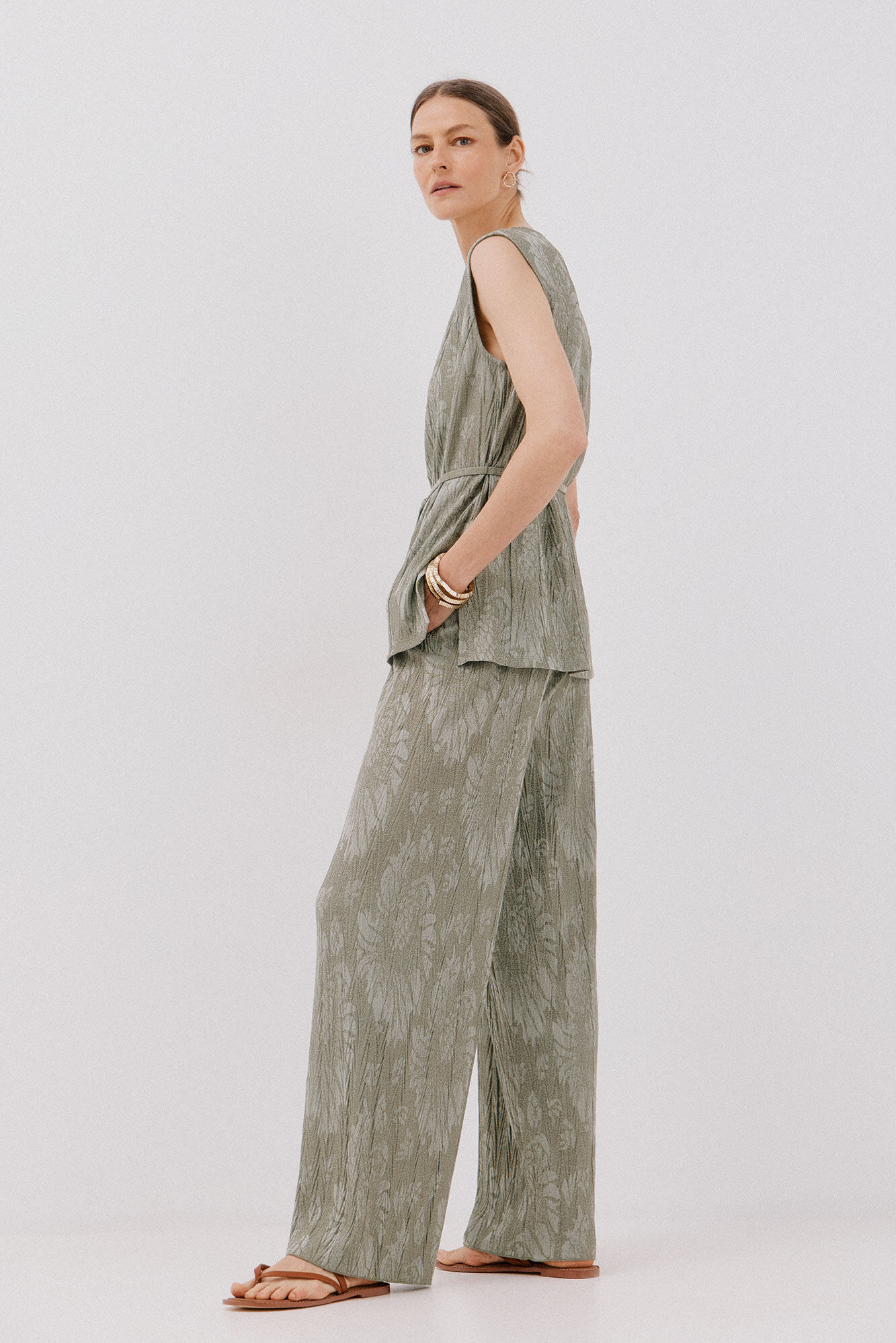 Cortefiel Pantal&oacute;n tejido jacquard.