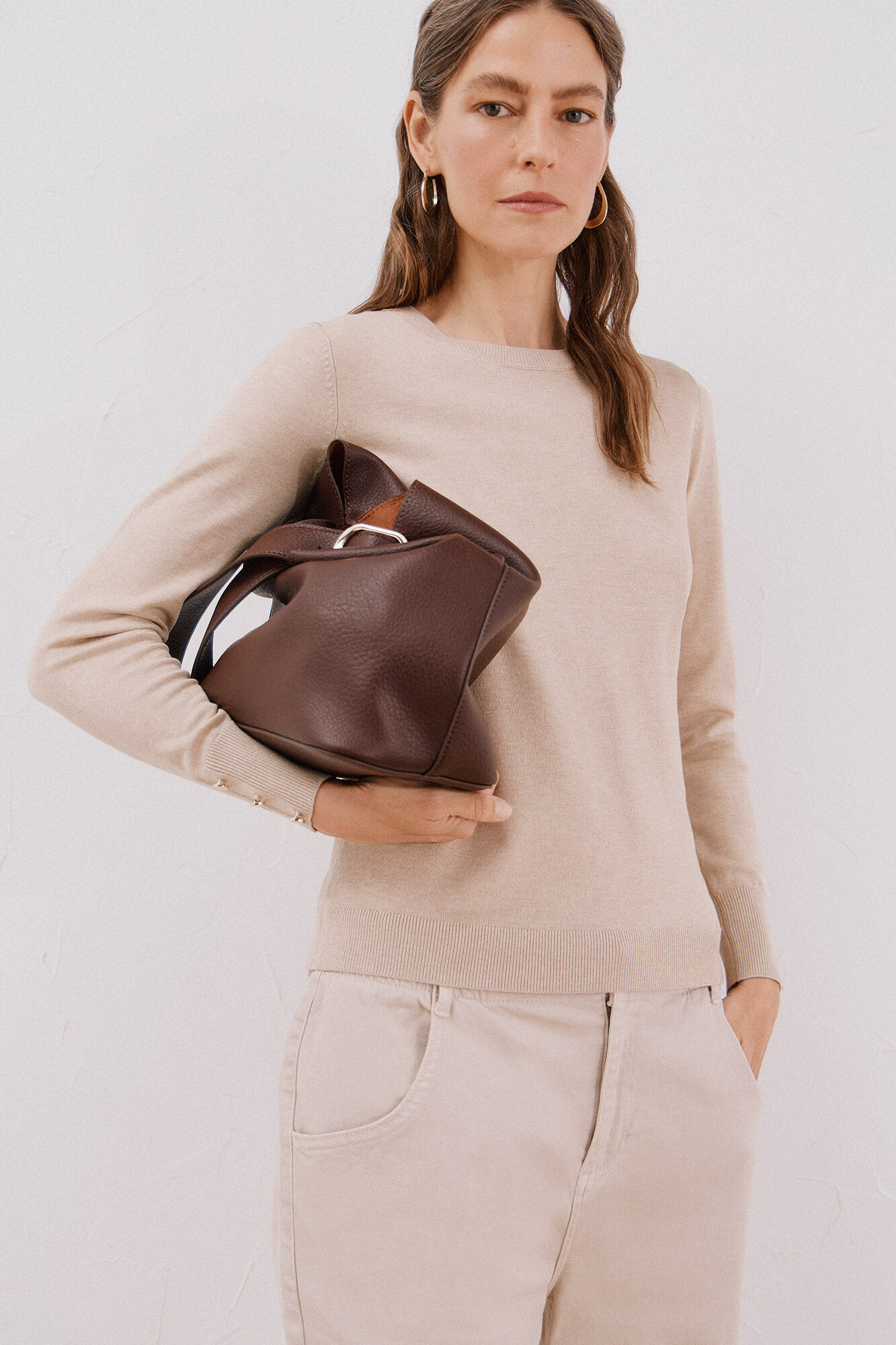 Cortefiel Su&eacute;ter de tejido fino Beige