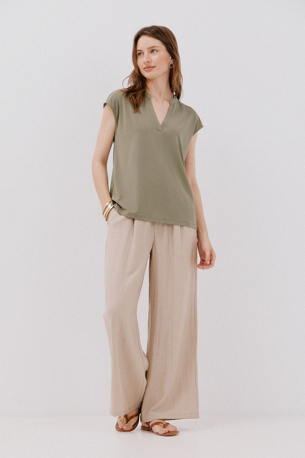 Cortefiel Playera básica cuello mao desmentido Kaki