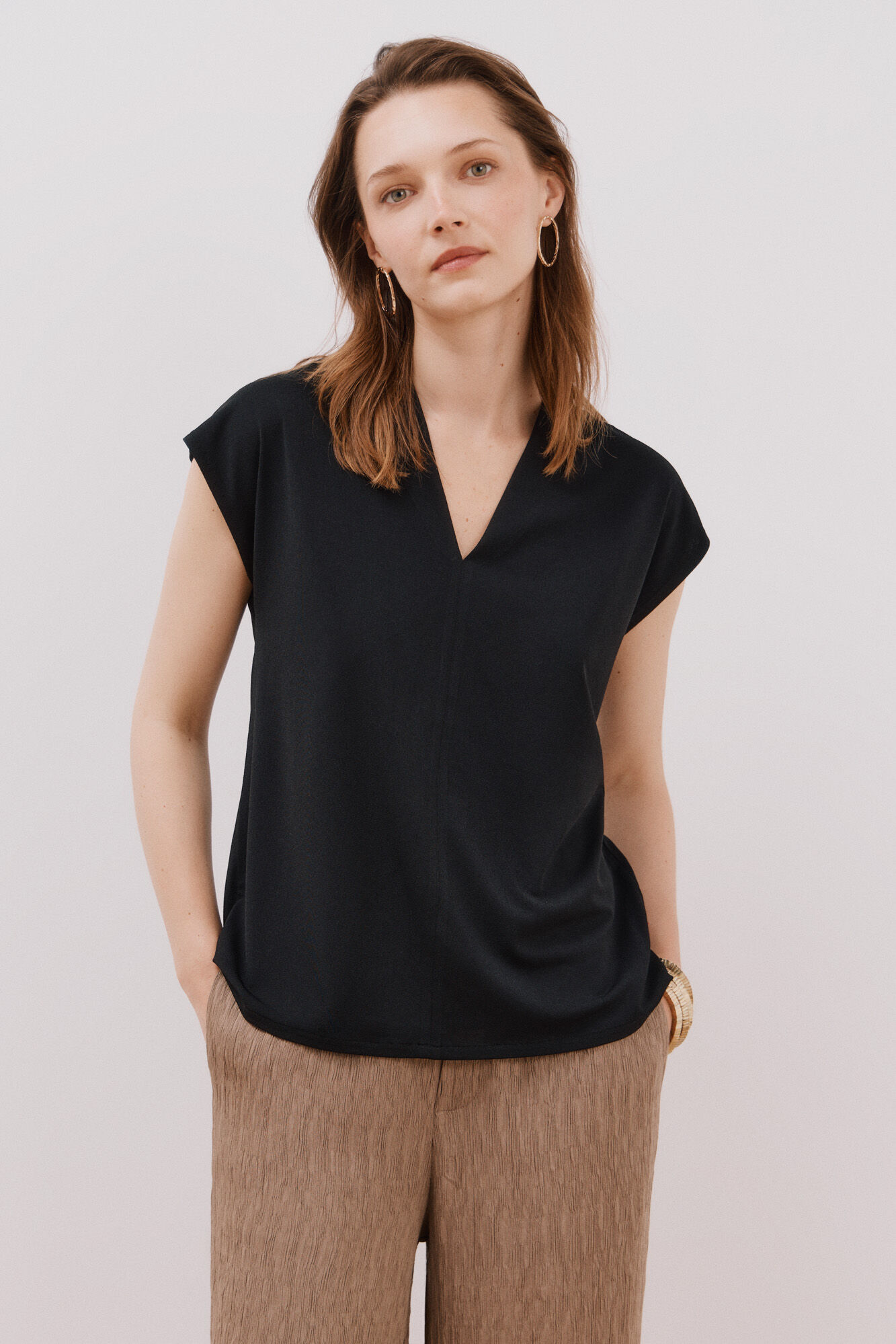 Cortefiel Playera estampada escote pico fruncido