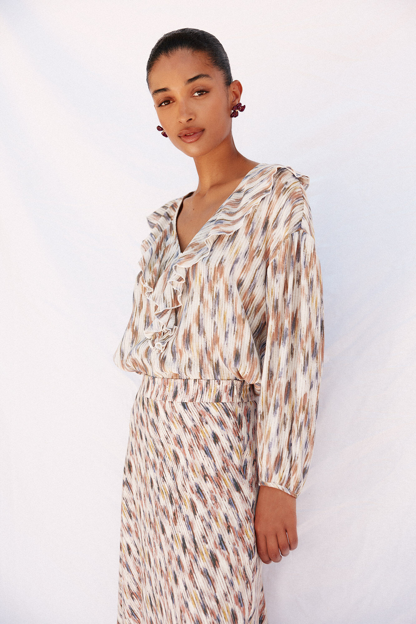 Cortefiel Blusa estampada con volantes