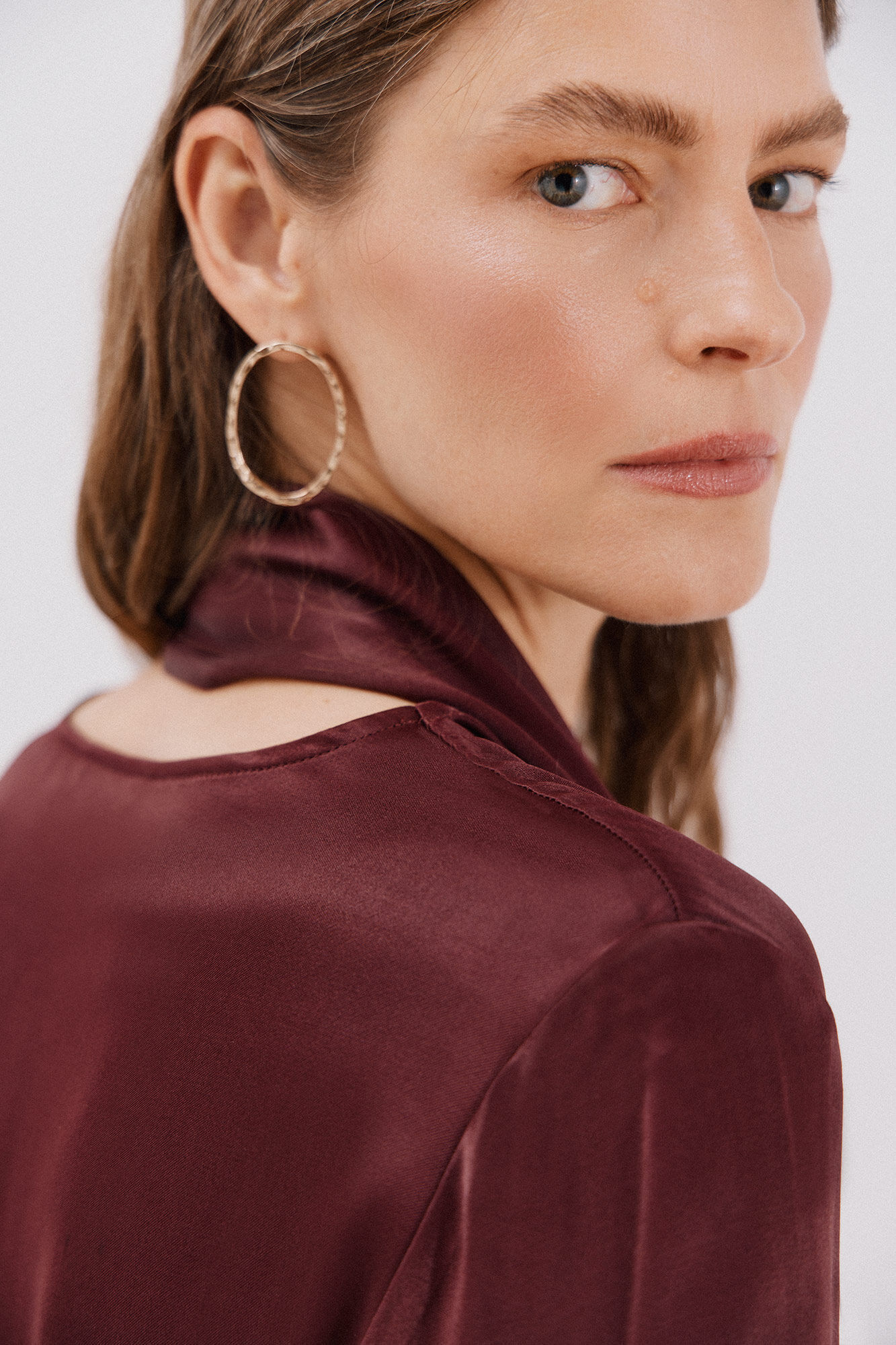 Cortefiel Blusa lazo Vino