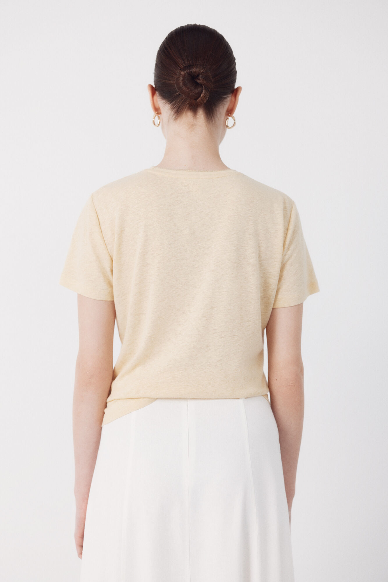 Cortefiel Playera de lino con escote lurex Amarillo