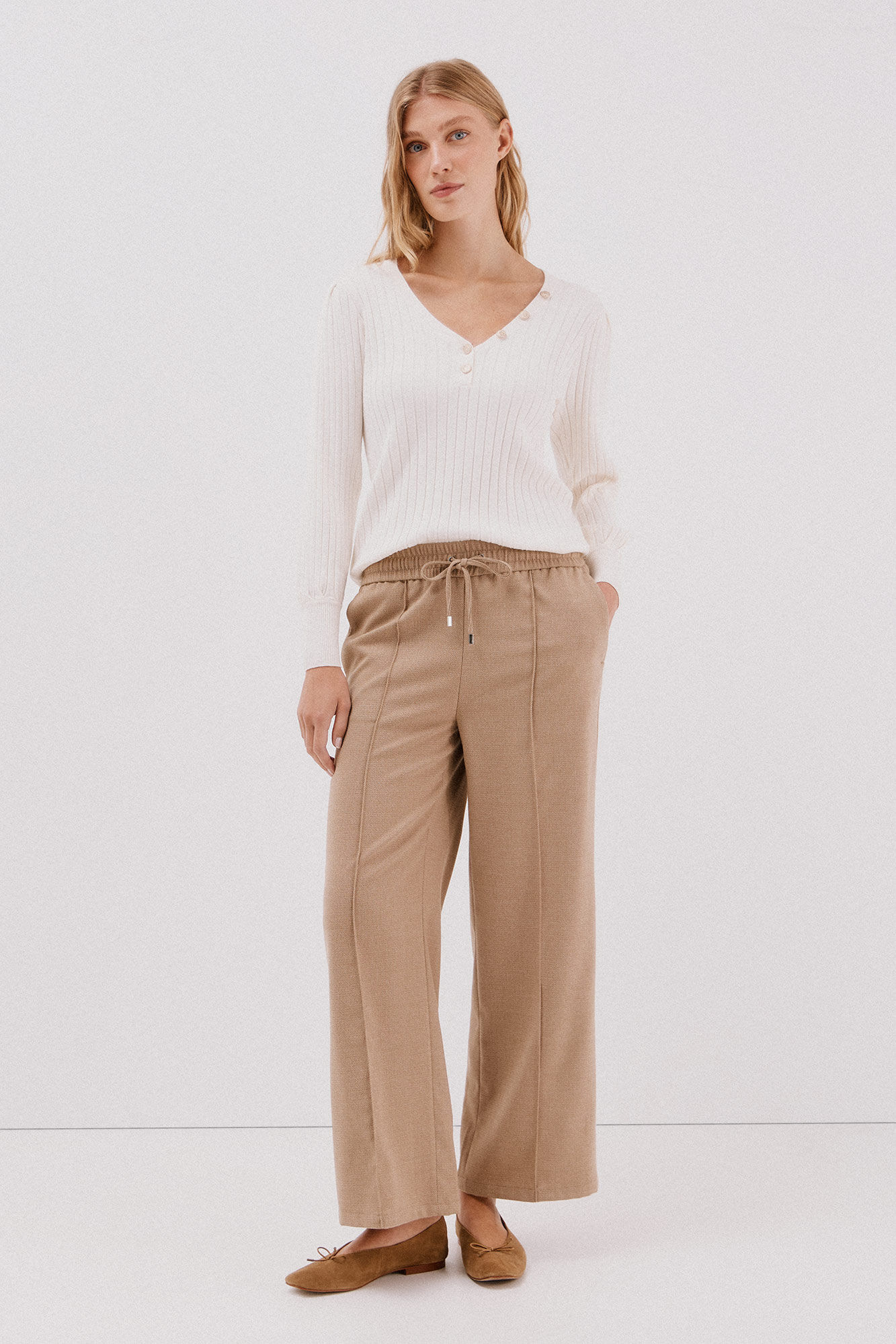 Cortefiel Su&eacute;ter pico botones Blanco