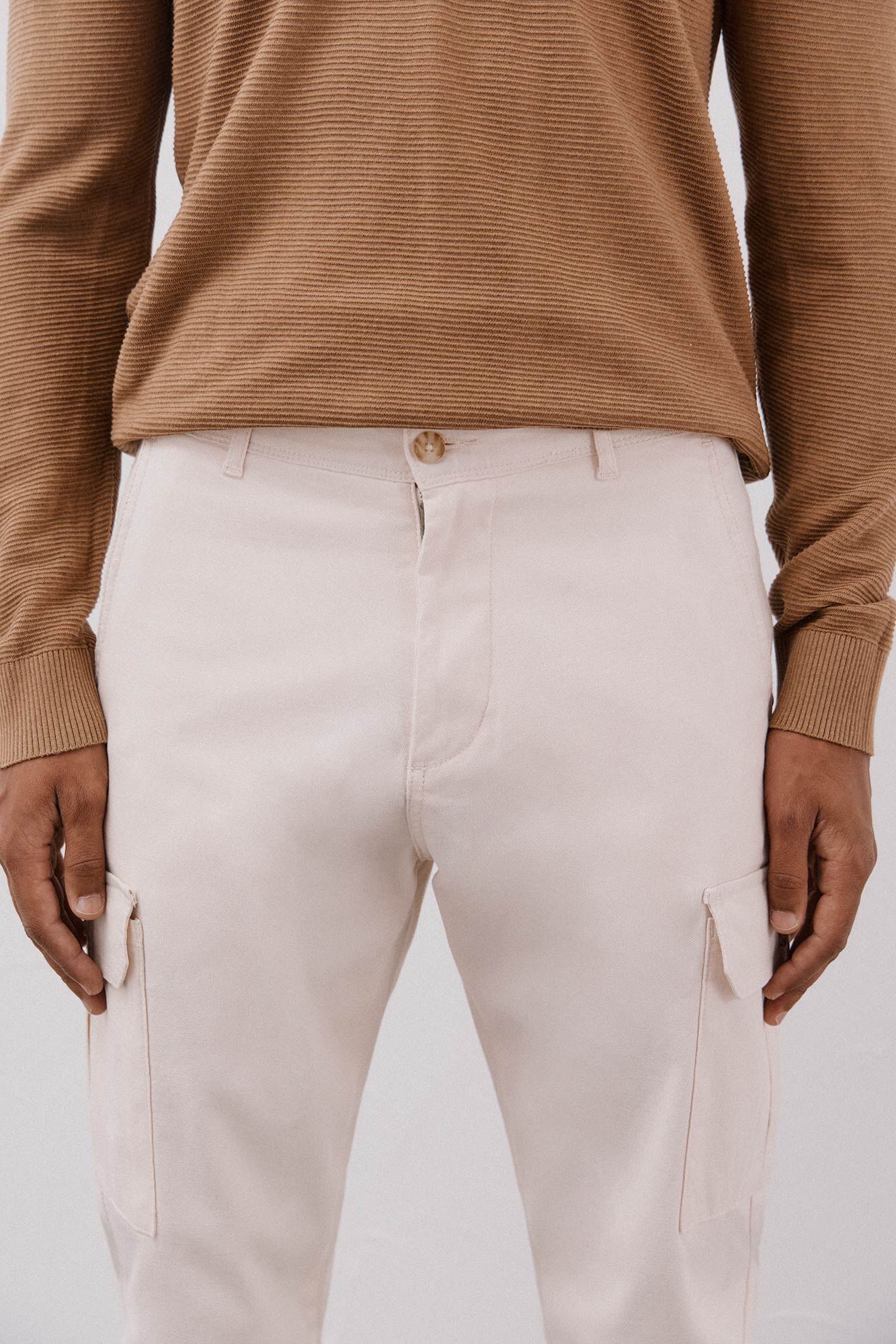 Cortefiel Pantal&oacute;n cargo ligero Marfil