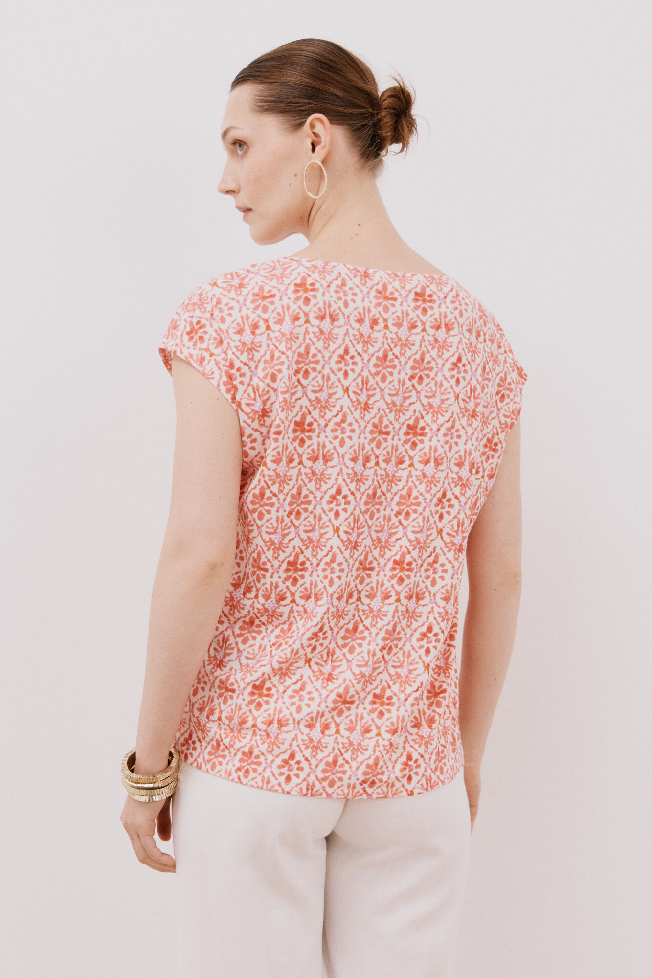 Cortefiel Playera pico con detalle puntilla Estampado gris