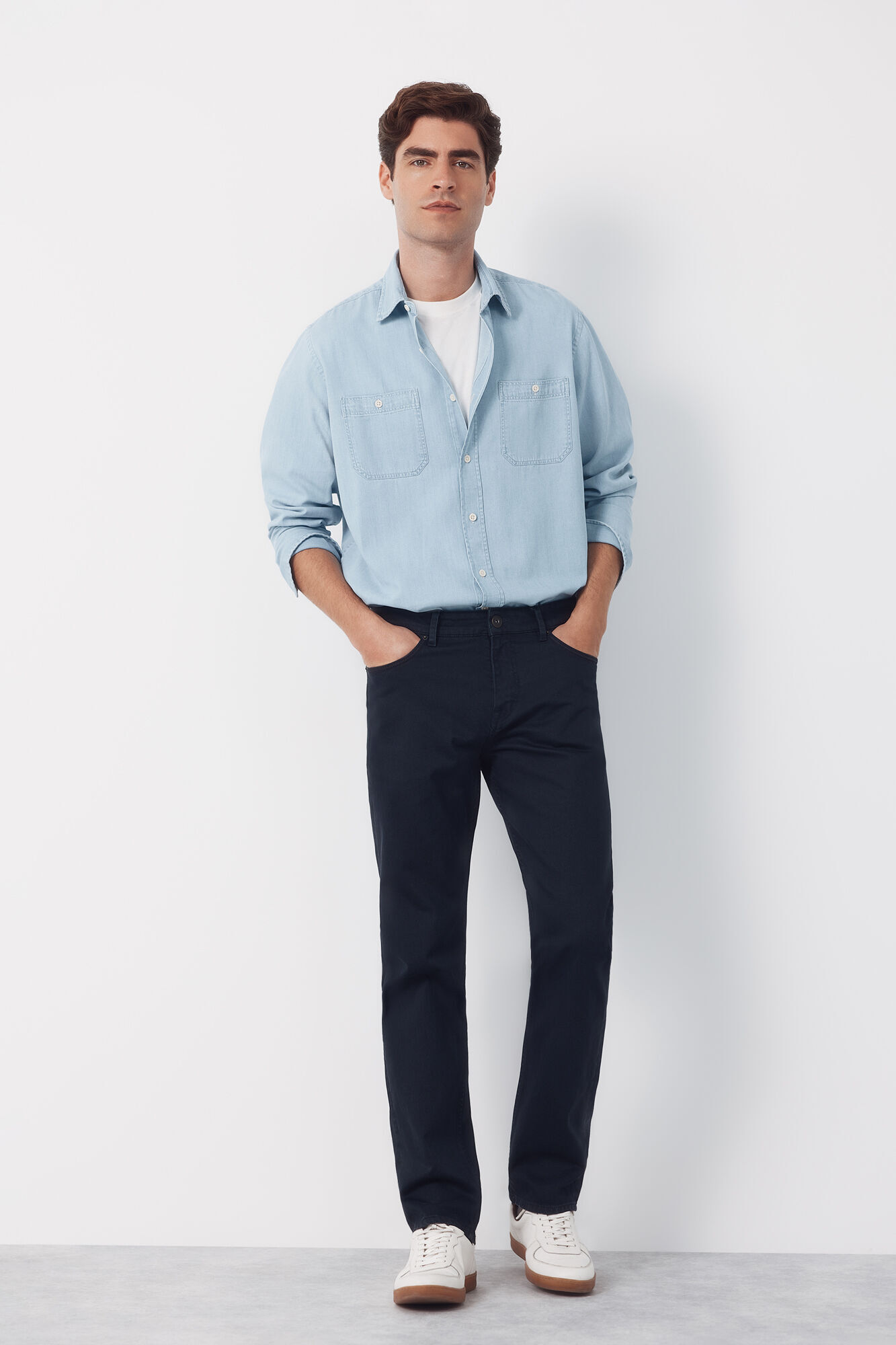 Cortefiel Pantal&oacute;n 5 bolsillos color regular fit Azul marino