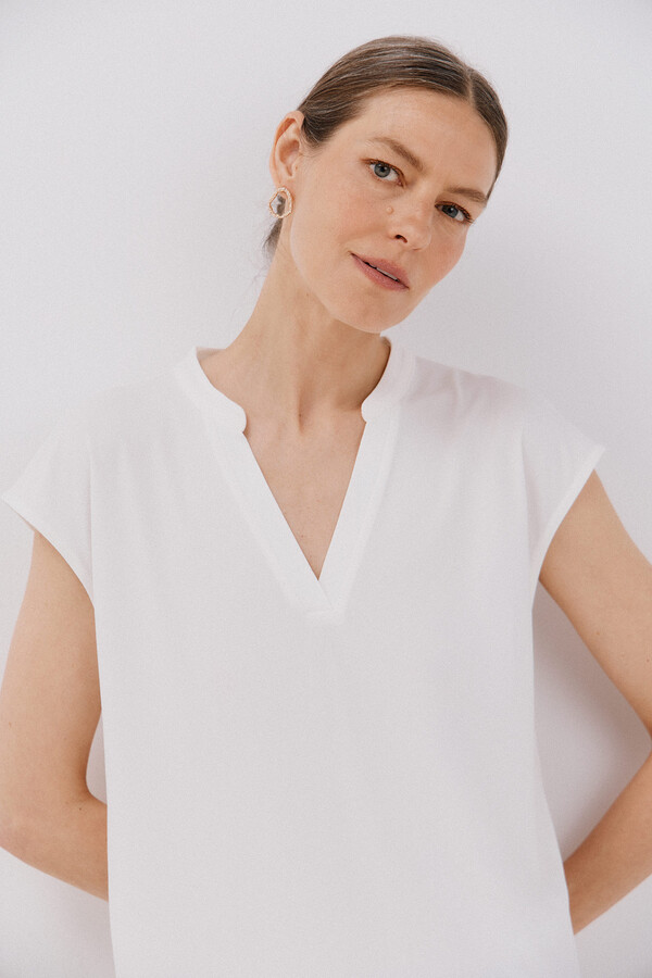 Cortefiel Playera básica cuello mao desmentido Blanco