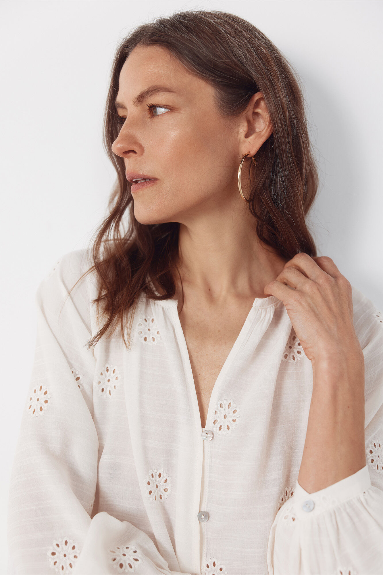 Cortefiel Blusa con bordados Marfil