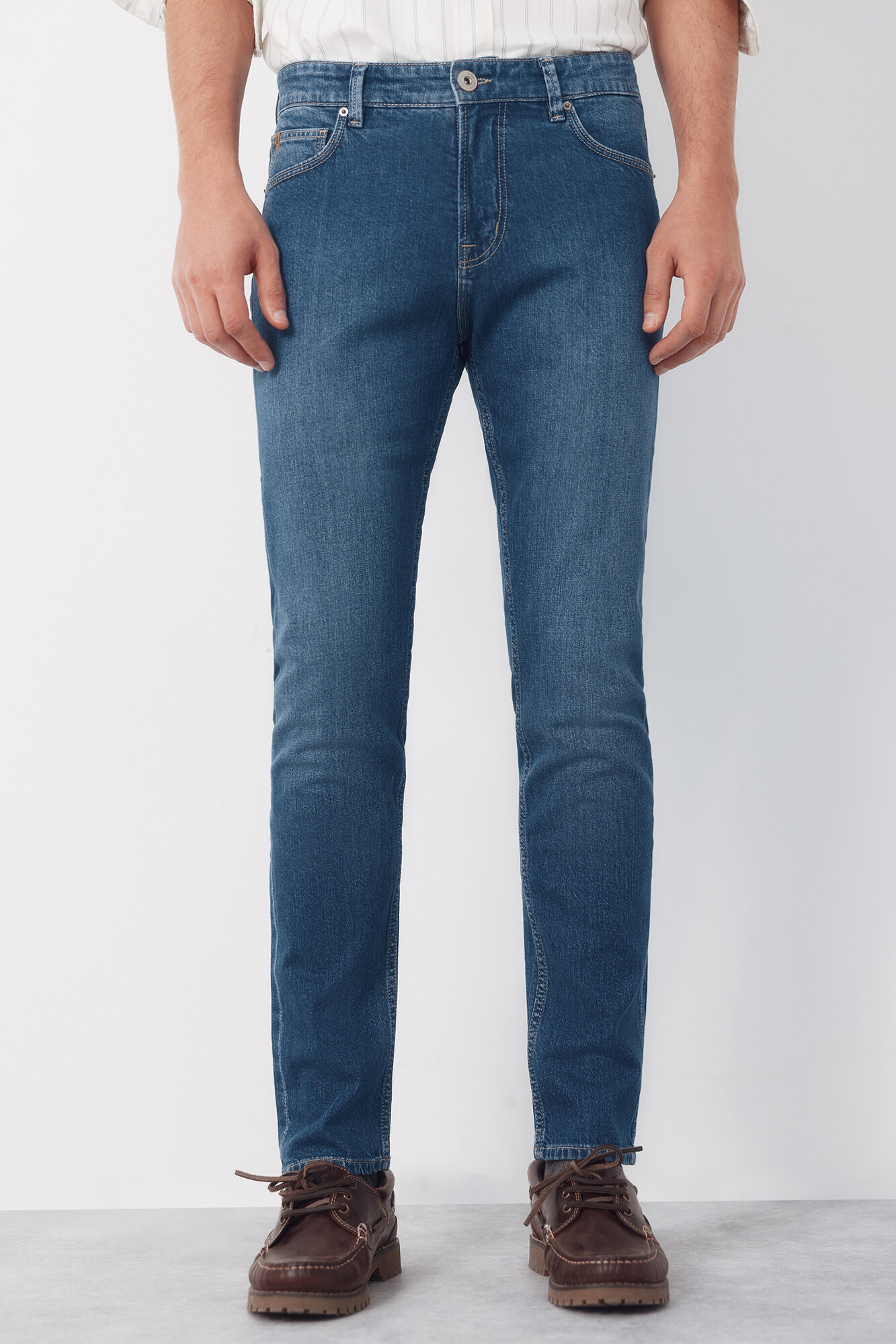 Cortefiel Pantal&oacute;n vaquero ligero slim fit