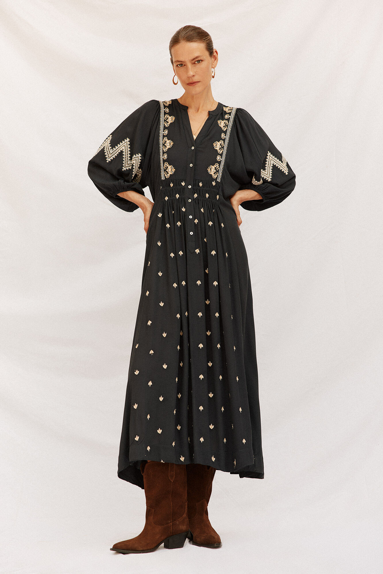 Cortefiel Vestido cuello redondo