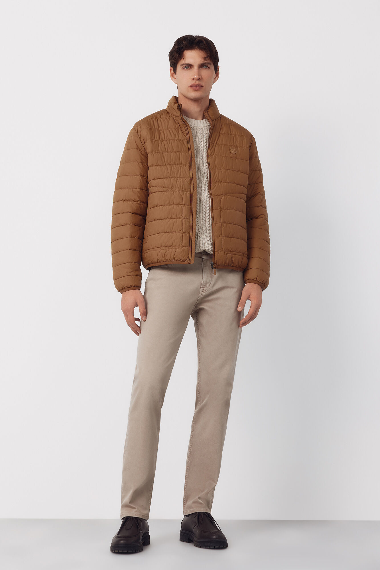 Cortefiel Cazadora acolchada ultralight Camel