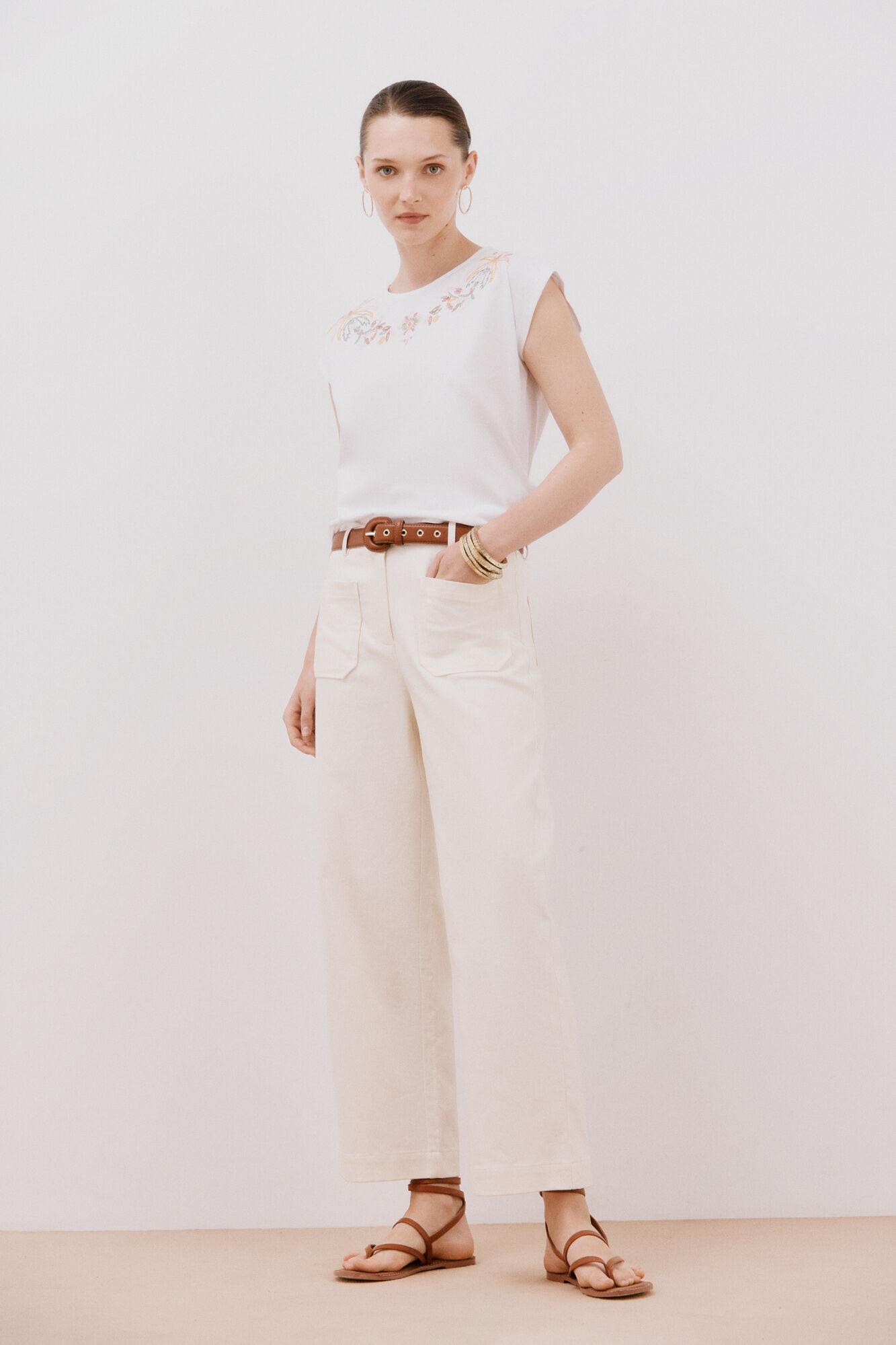 Cortefiel Playera sin mangas estampada y bordada