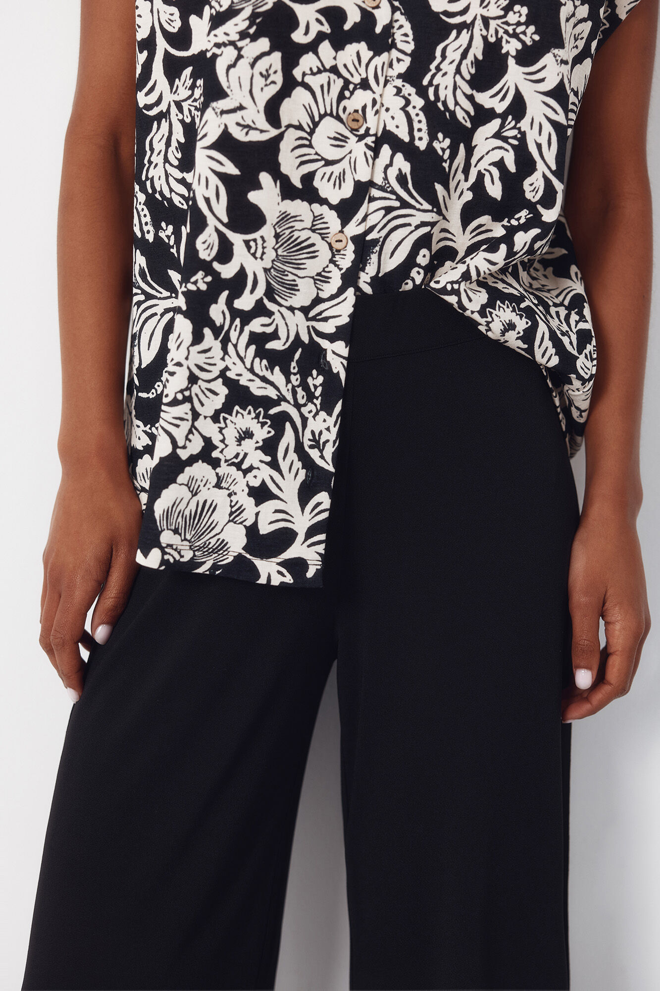 Cortefiel Pantal&oacute;n de tejido Negro