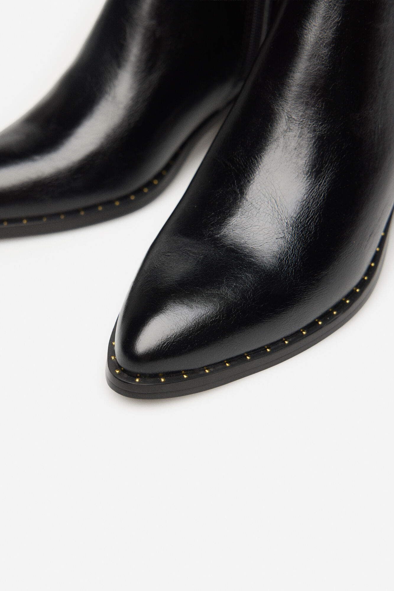 Cortefiel Bot&iacute;n dobladillo Negro