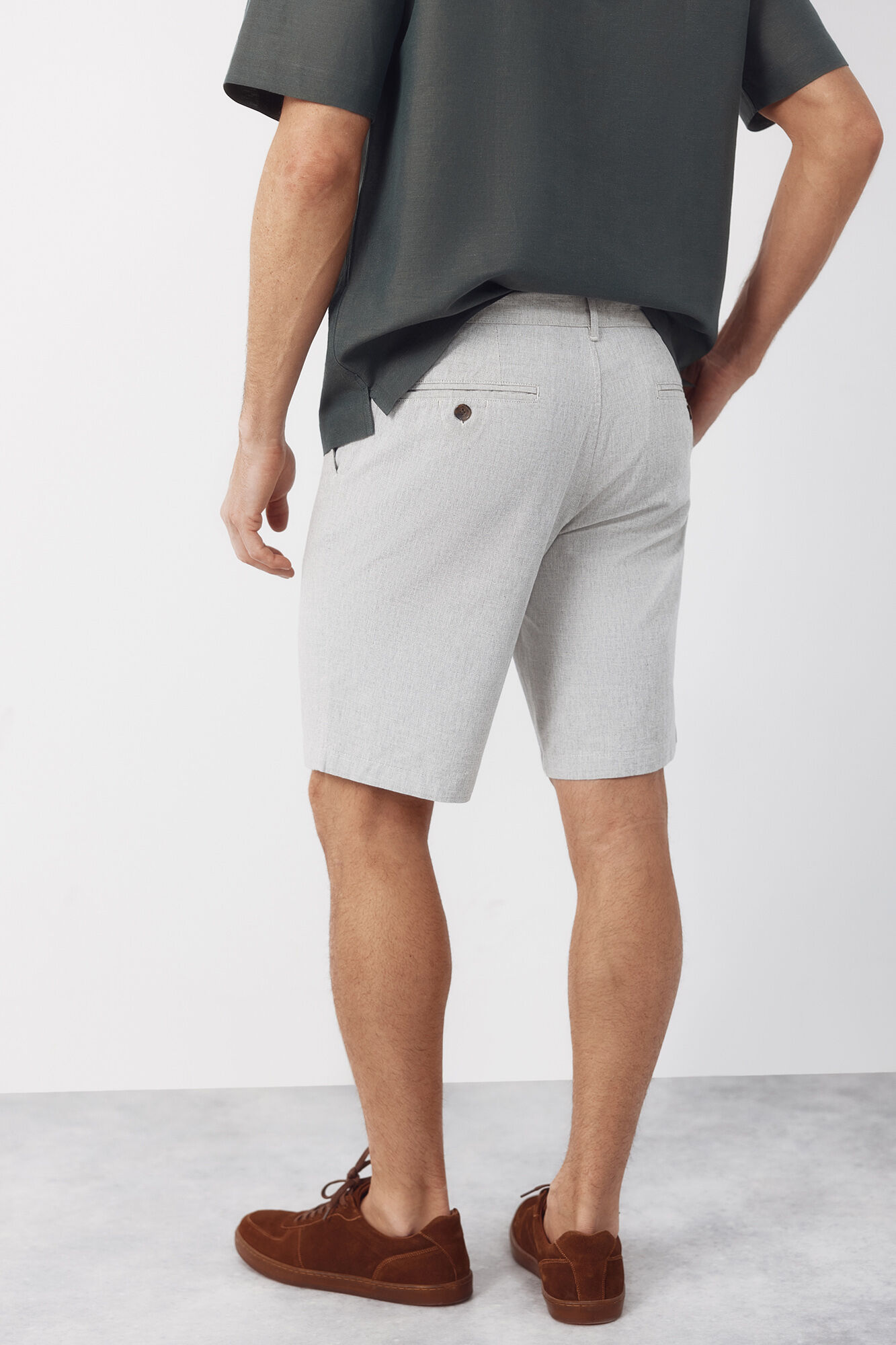 Cortefiel Bermuda tejido oxford Gris