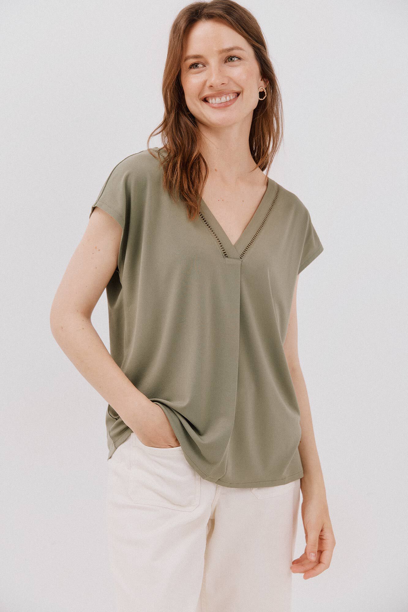 Cortefiel Playera pico con detalle puntilla