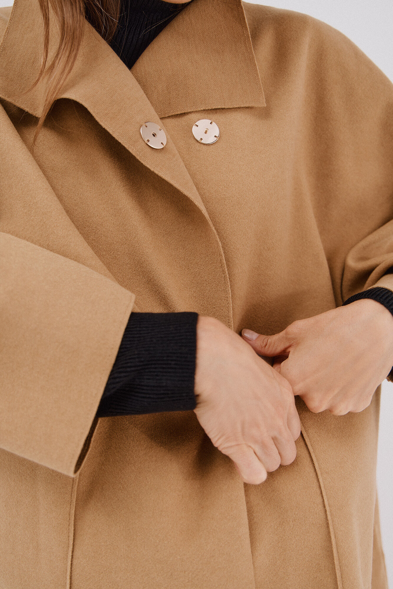 Cortefiel Abrigo capa con tejido ligero Beige