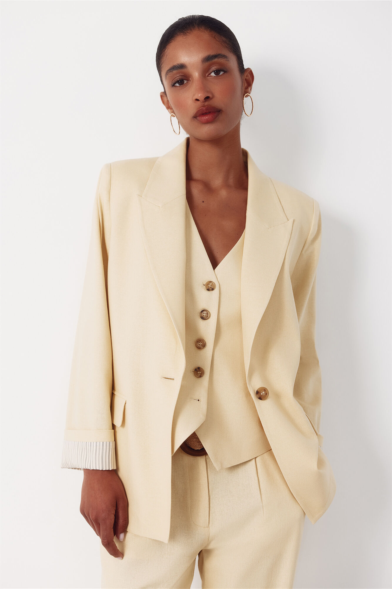 Cortefiel Blazer de tejido con lino
