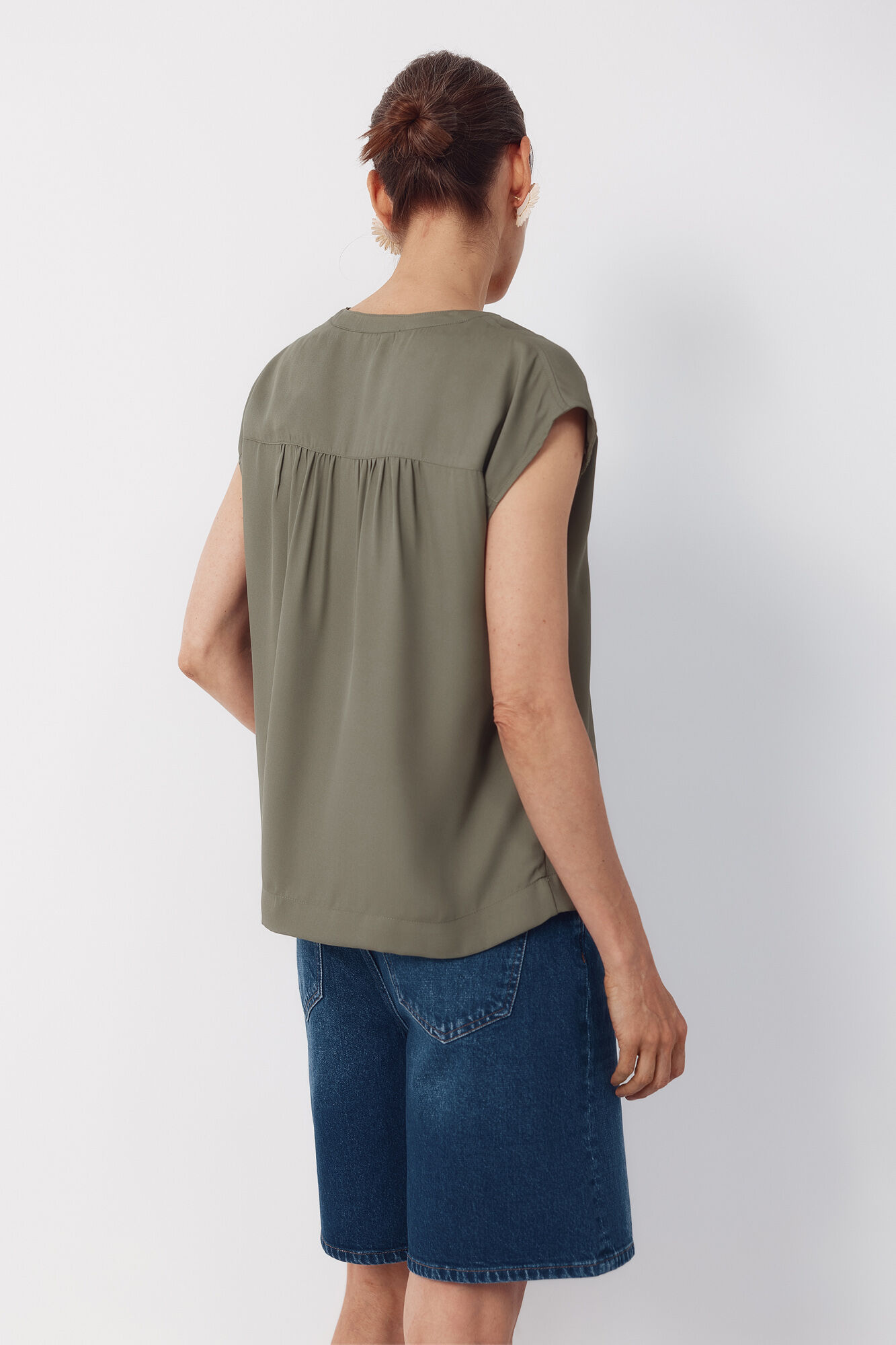 Cortefiel Blusa con encaje Kaki