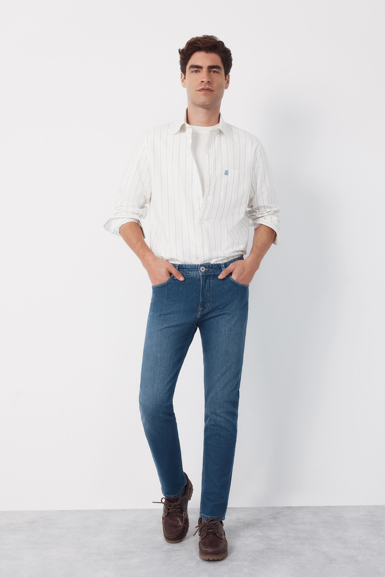 Cortefiel Pantal&oacute;n vaquero ligero slim fit