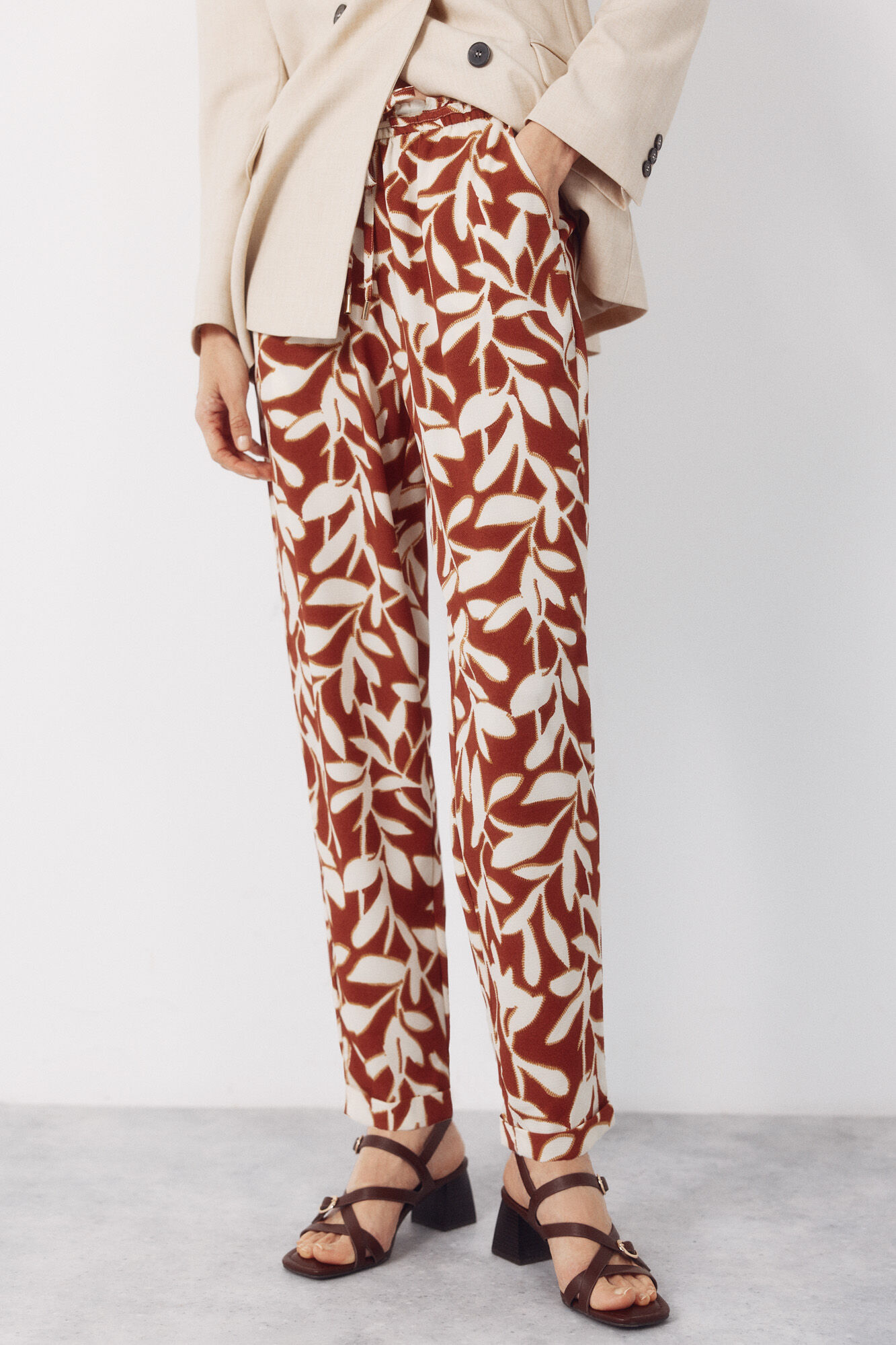Cortefiel Pantal&oacute;n fluido con textura