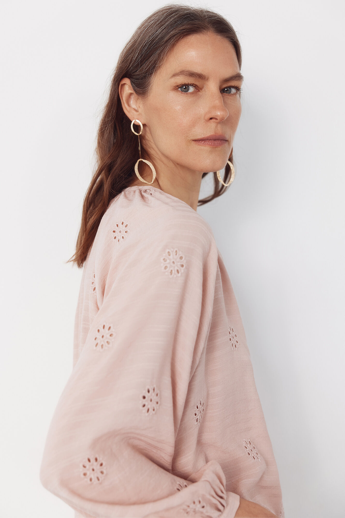 Cortefiel Blusa con bordados Rosa