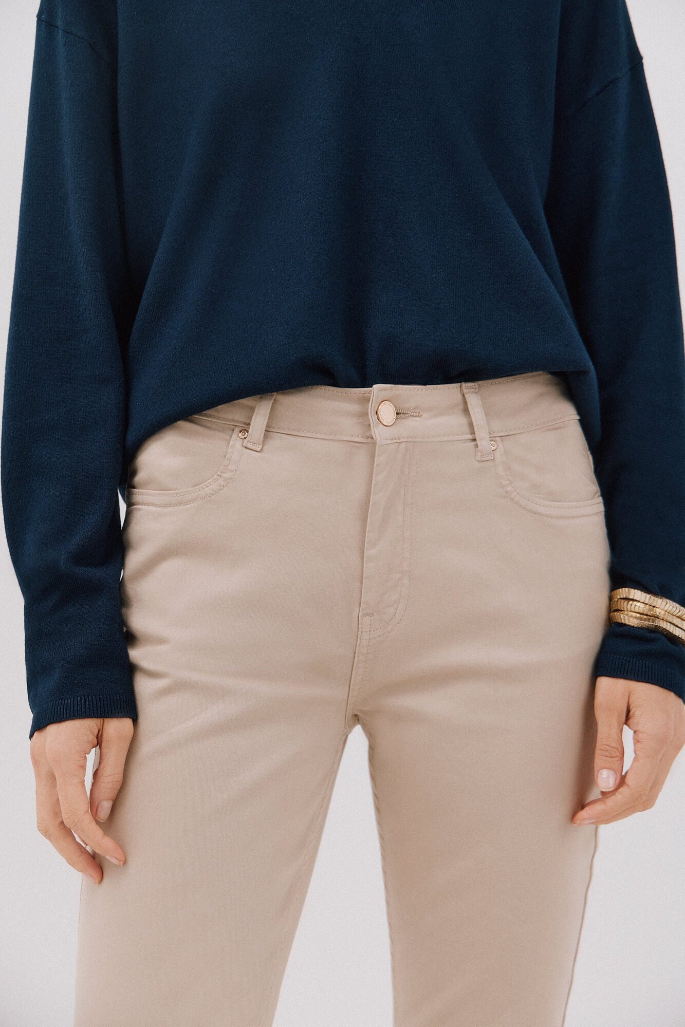 Cortefiel Pantalones pitillo crop color Arena