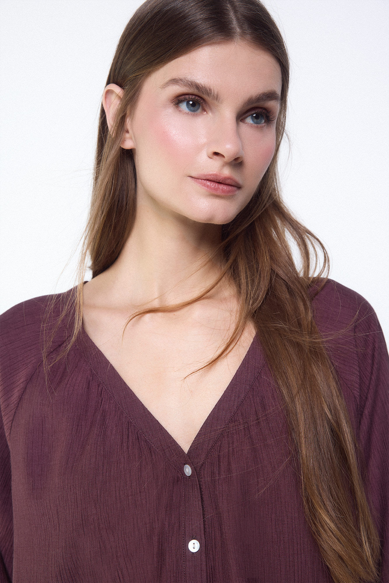 Slowlove Blusa fluida plisada Vino