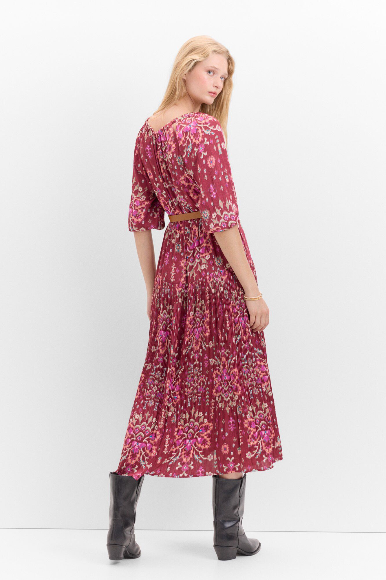 Cortefiel Vestido plisado aberturas Estampado granate