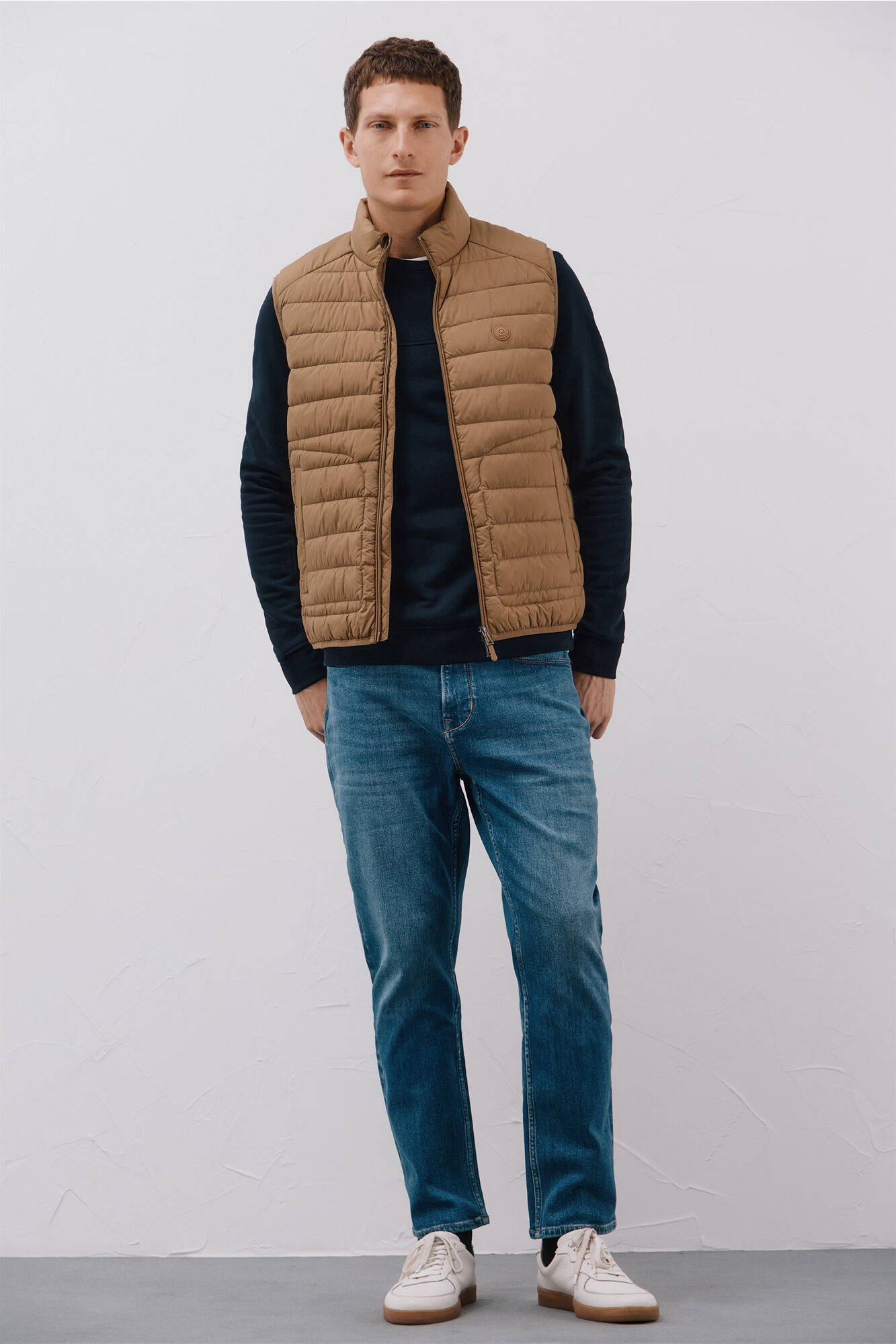 Cortefiel Chaleco acolchado ultralight Beige