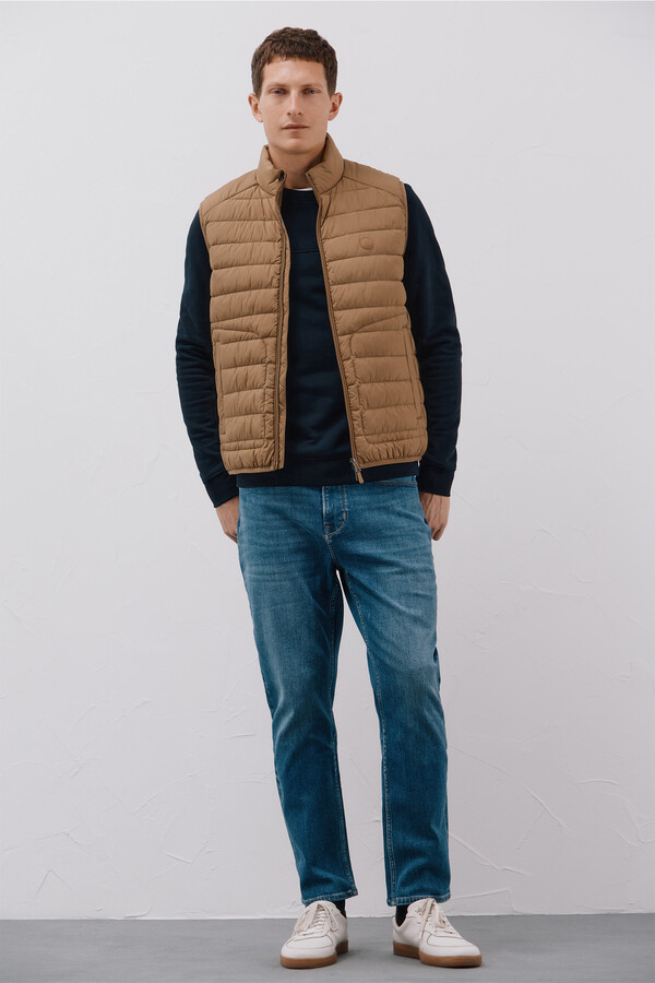 Cortefiel Chaleco acolchado ultralight Beige