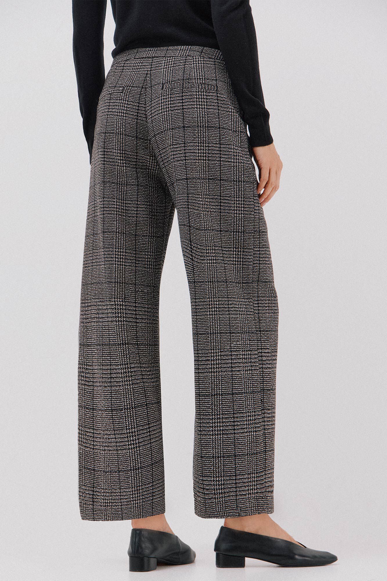 Cortefiel Pantal&oacute;n de mujer crop y ancho Estampado gris