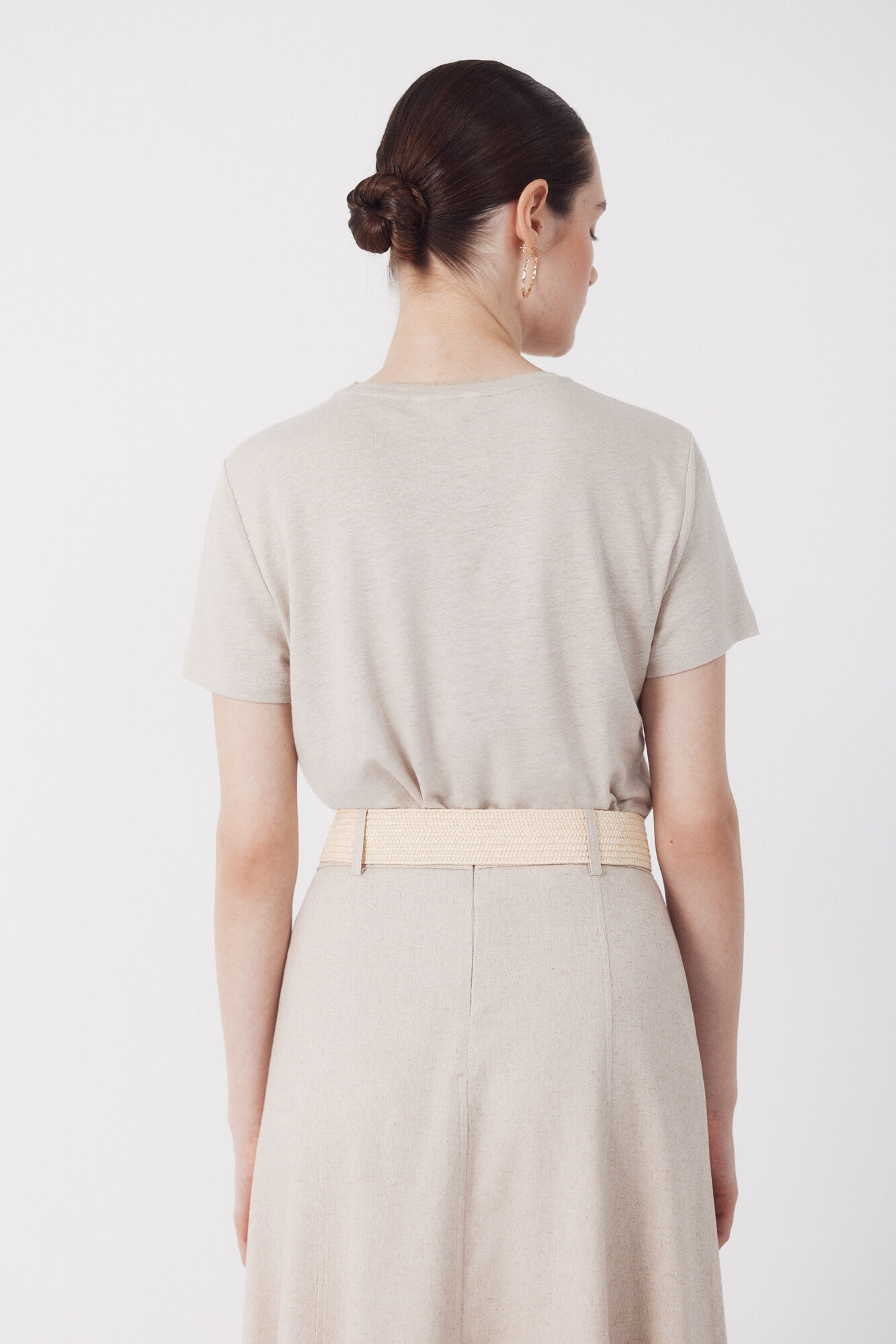 Cortefiel Playera de lino con escote lurex Beige