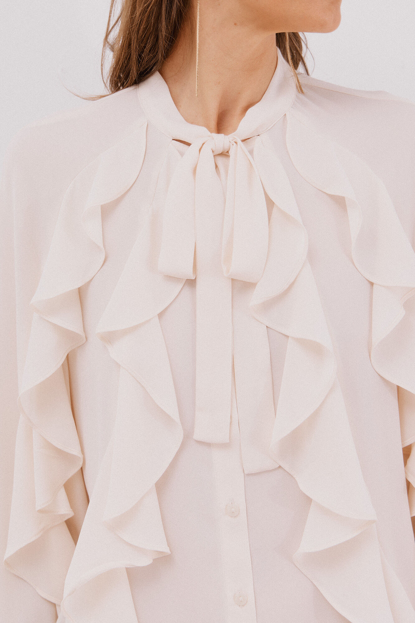 Cortefiel Blusa volante delantero Marfil