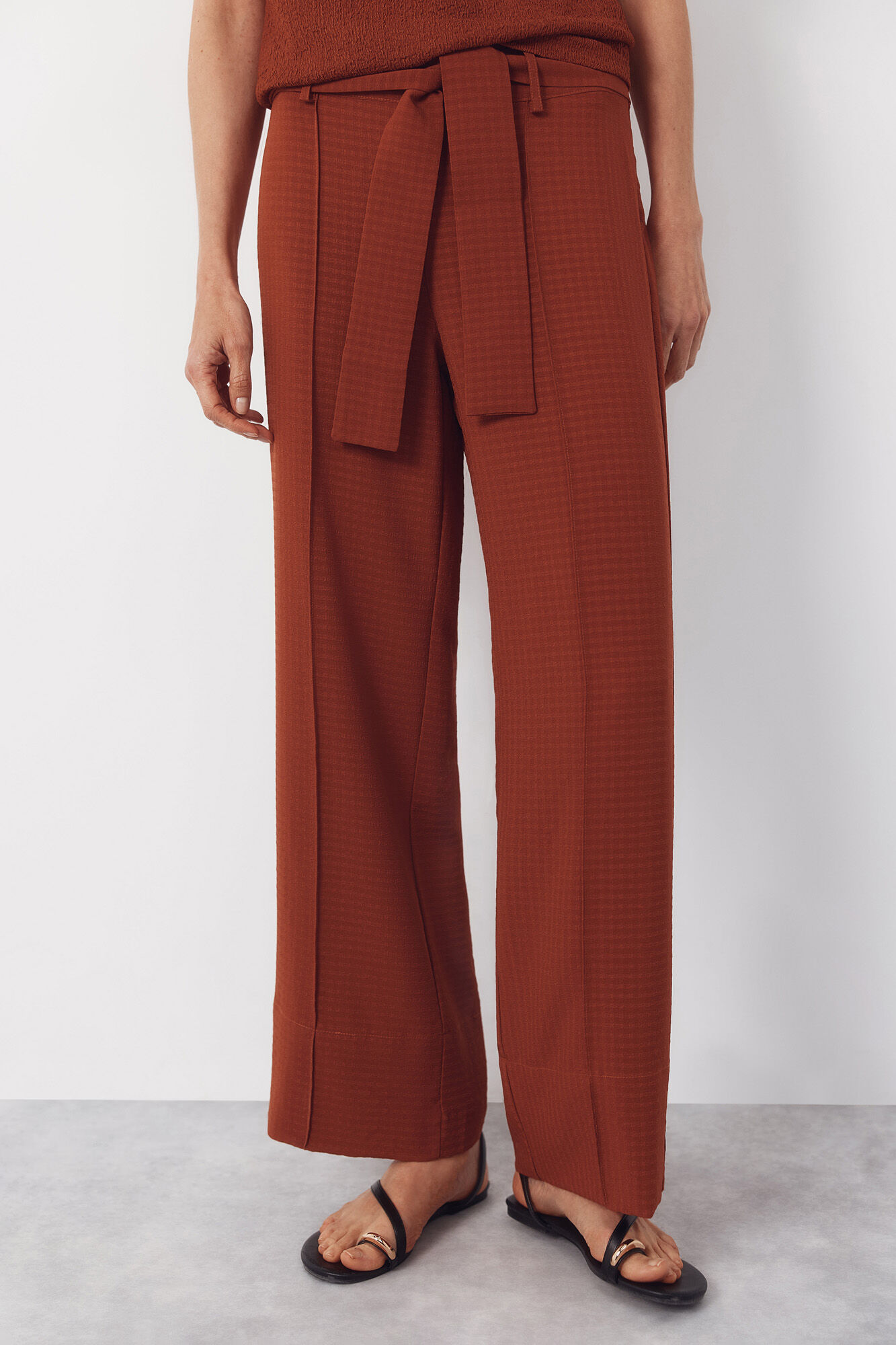 Cortefiel Pantal&oacute;n de estructura fluida Marr&oacute;n