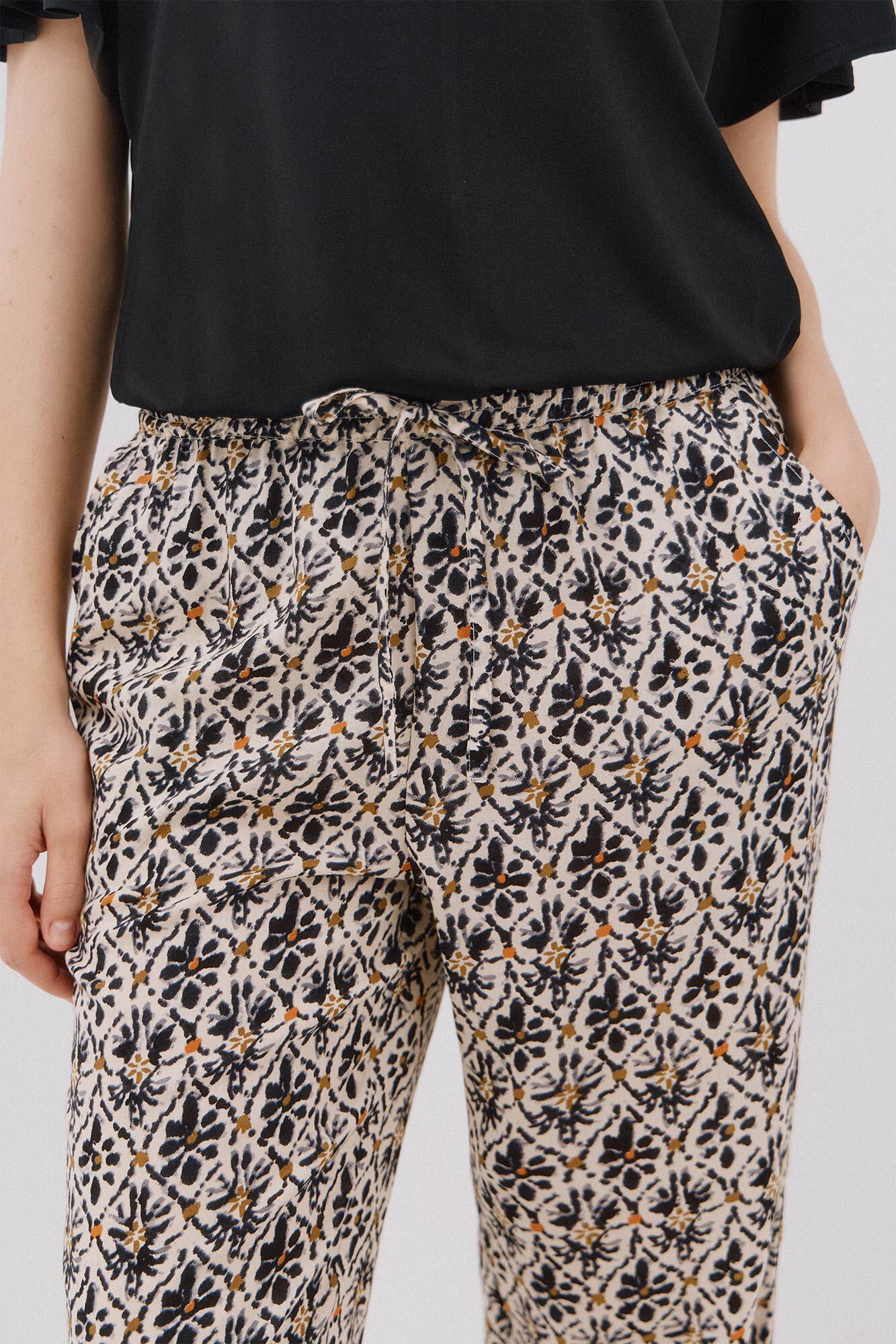 Cortefiel Pantal&oacute;n fluido estampado Multicolor