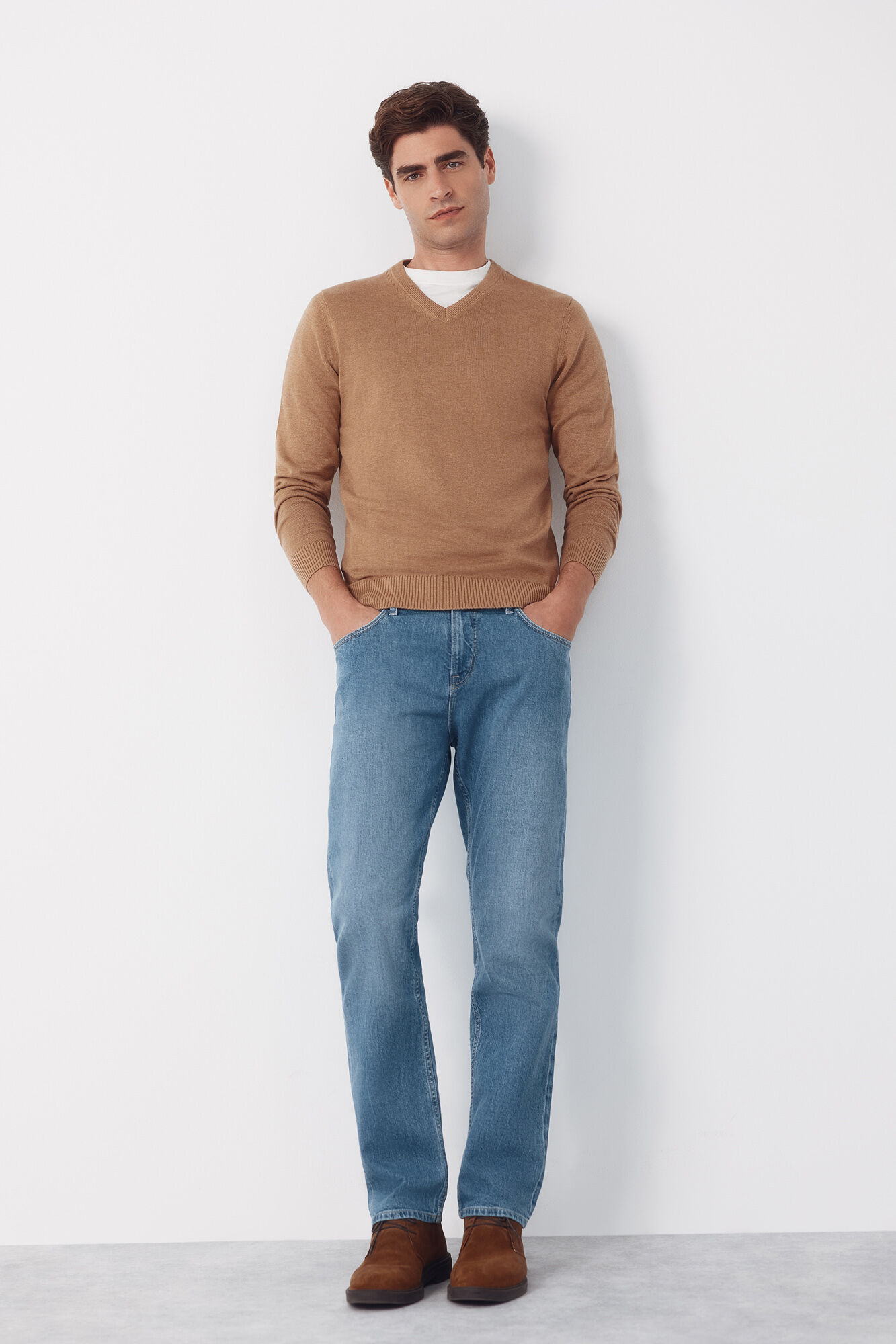 Cortefiel Jersey punto algod&oacute;n cuello pico b&aacute;sico