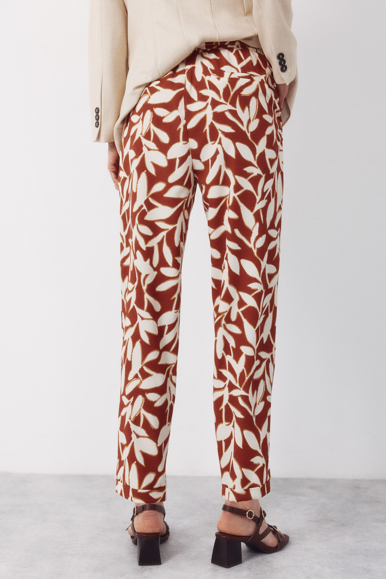 Cortefiel Pantal&oacute;n fluido con textura Estampado marr&oacute;n